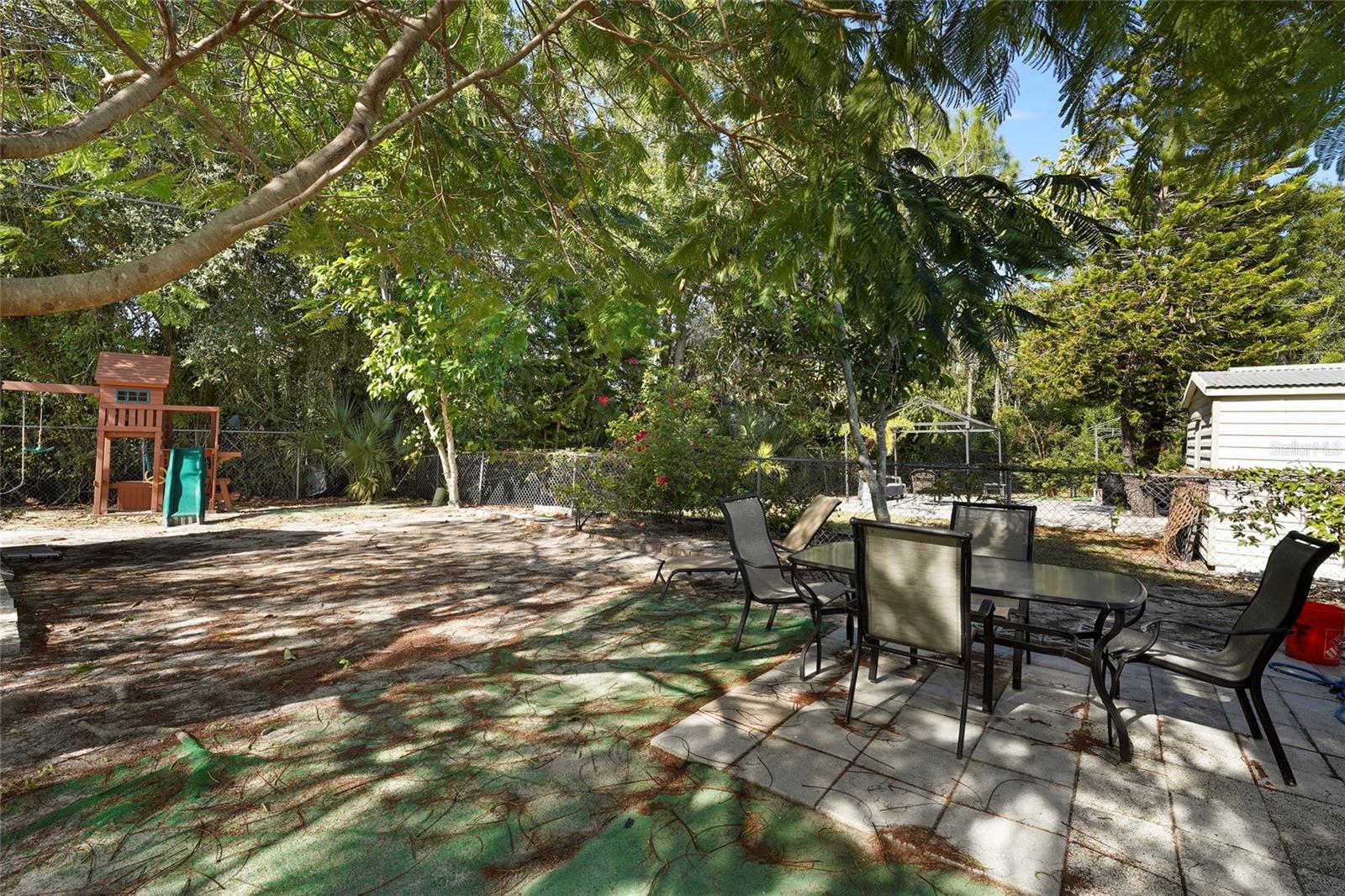 Image 34 of 83 For 4949 Brae Burn Avenue