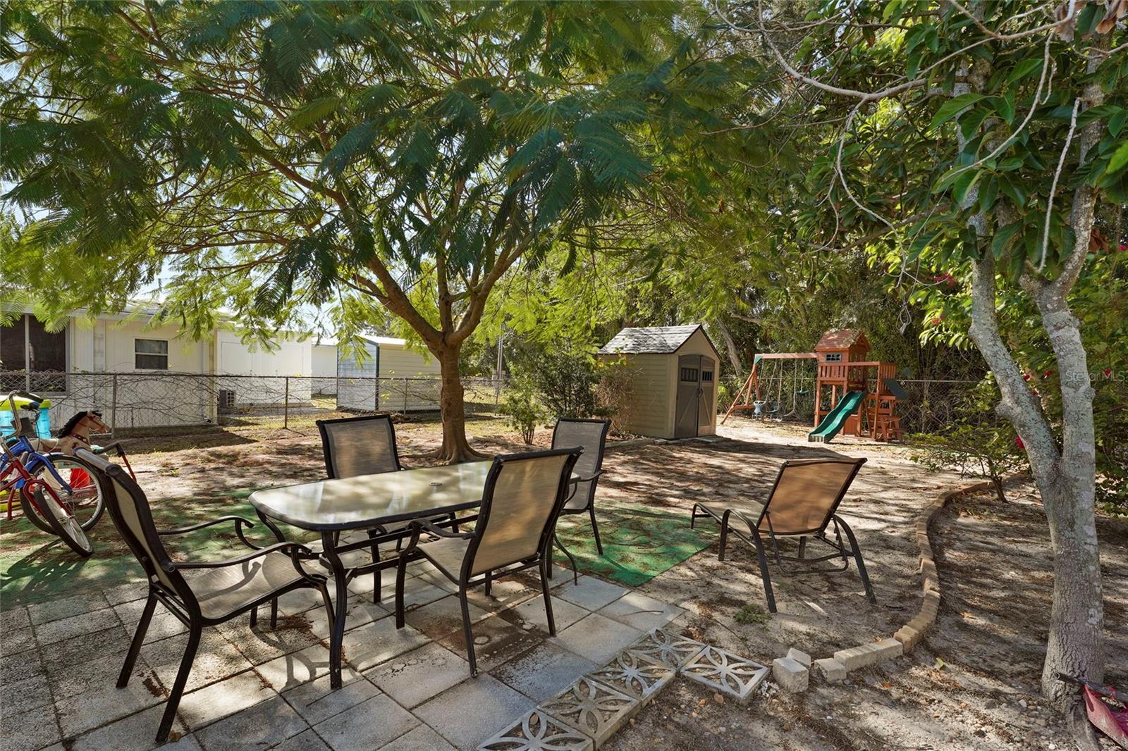 Image 35 of 83 For 4949 Brae Burn Avenue