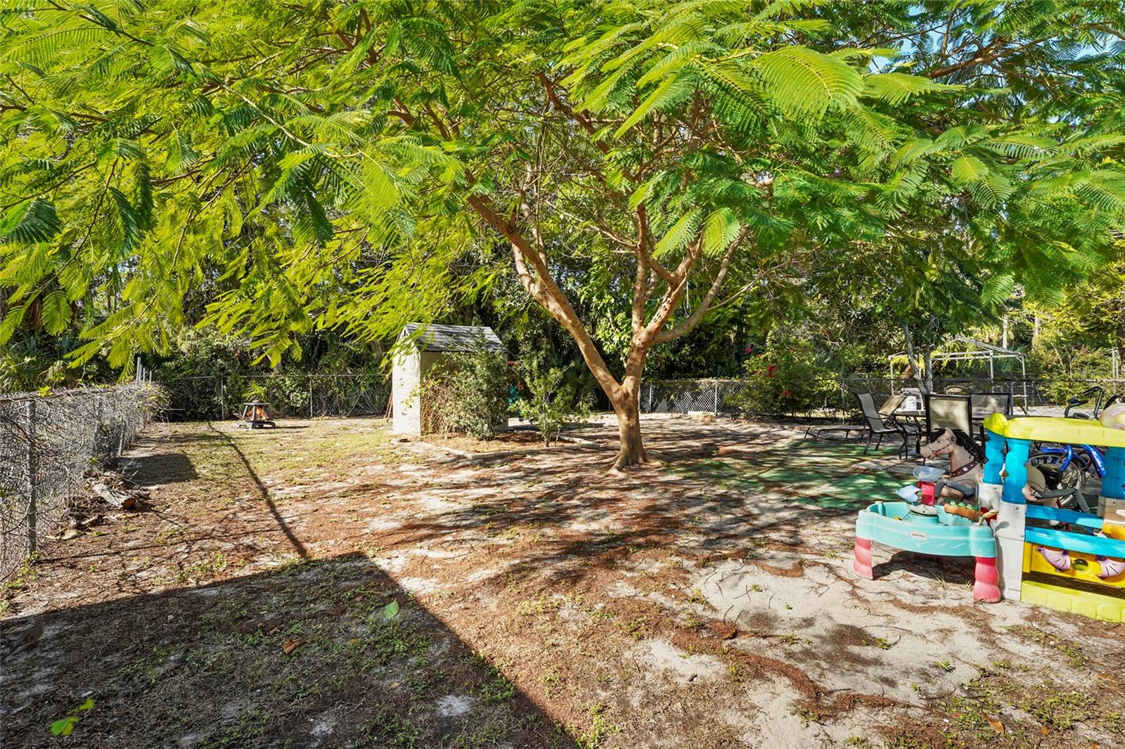 Image 36 of 83 For 4949 Brae Burn Avenue