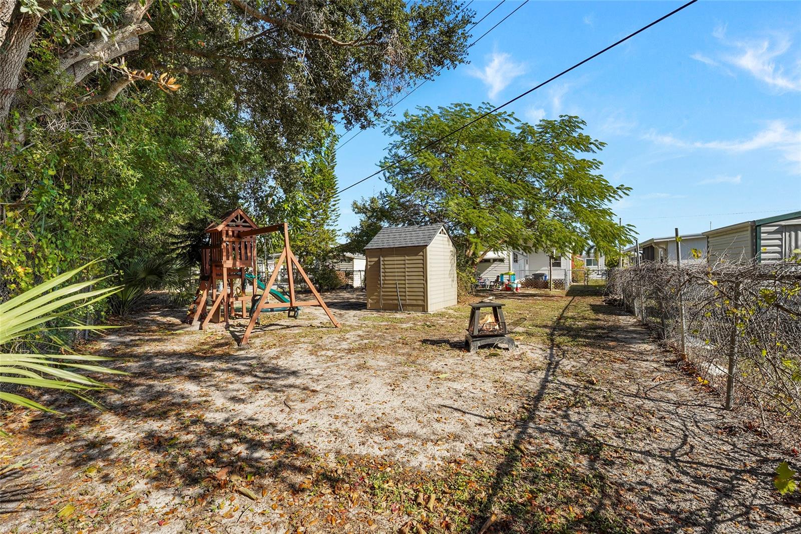 Image 37 of 83 For 4949 Brae Burn Avenue