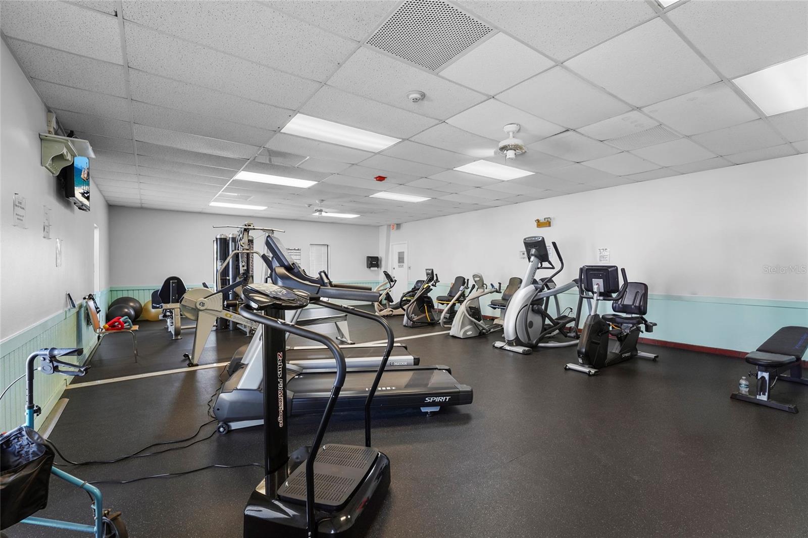 Image 72 of 83 For 4949 Brae Burn Avenue