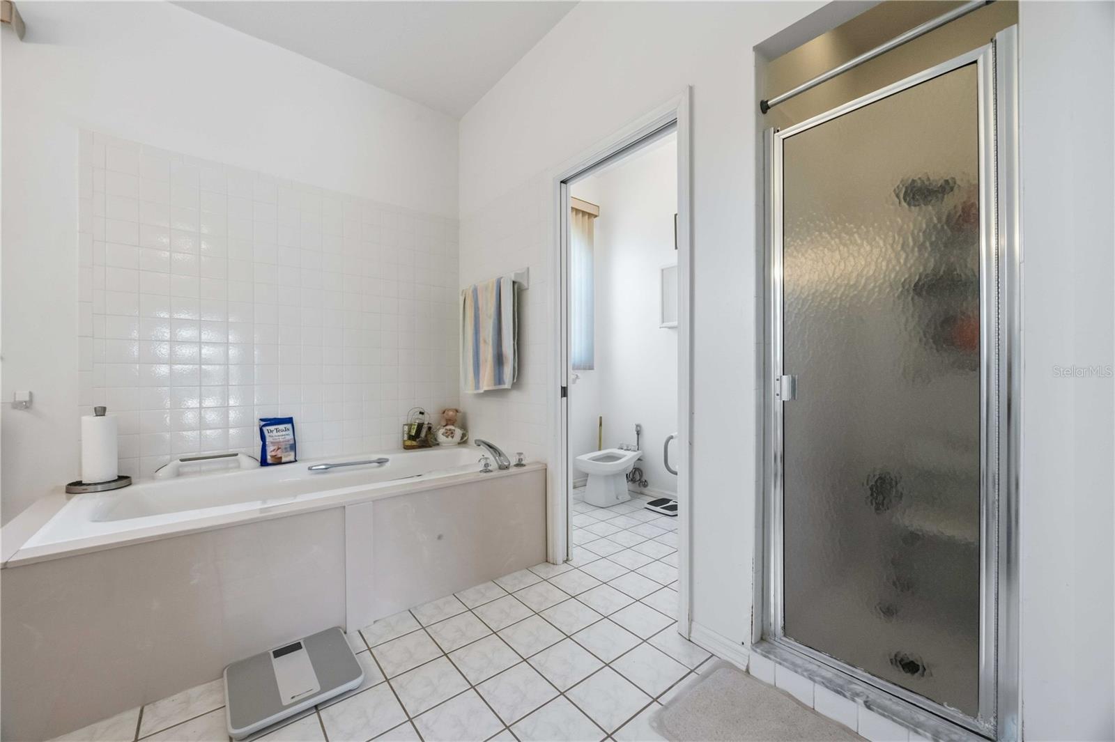 Image 31 of 54 For 2910 Hermitage Boulevard