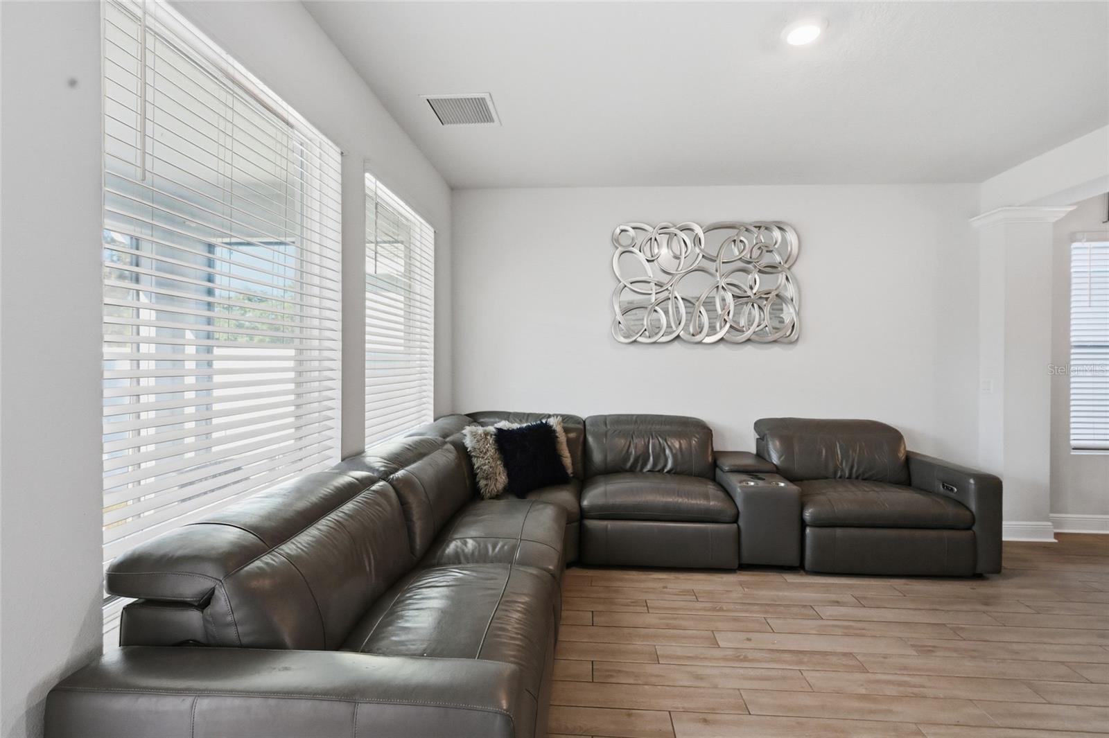 Image 15 of 31 For 5542 Spanish Moss Cove