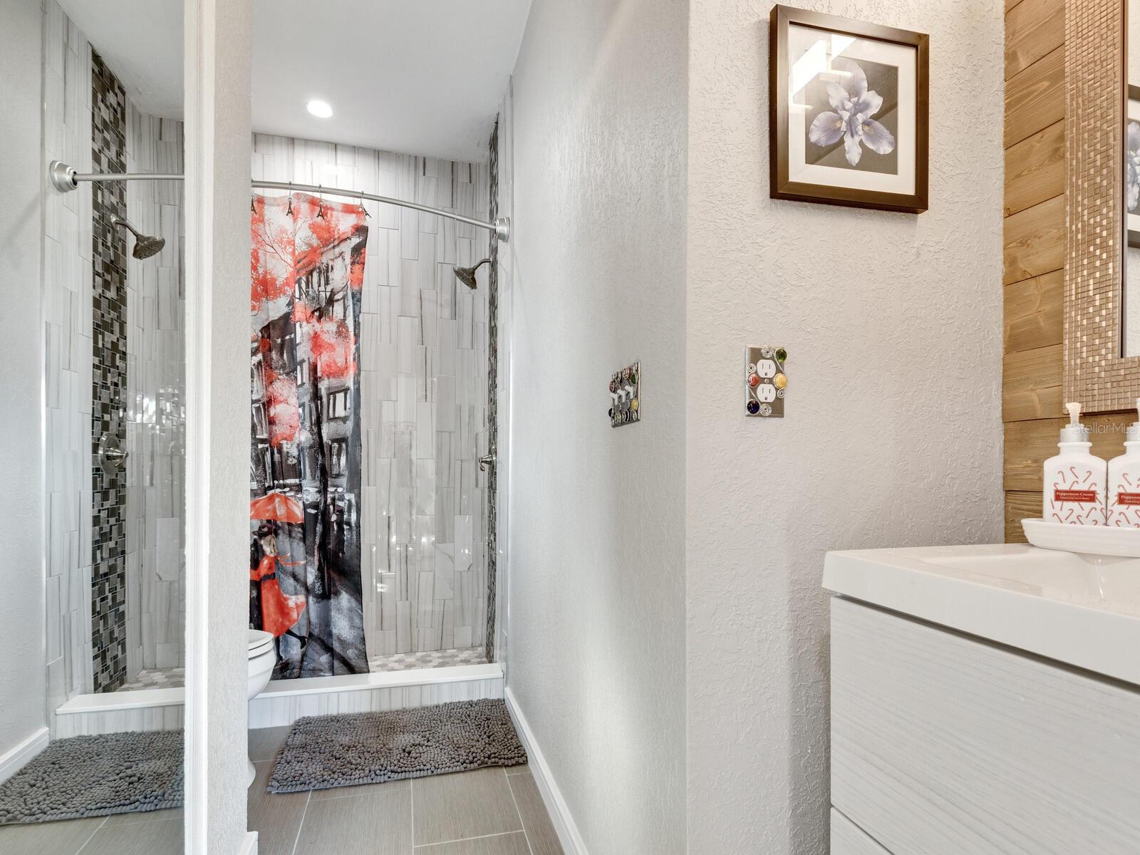 Image 25 of 85 For 1737 Bay Street