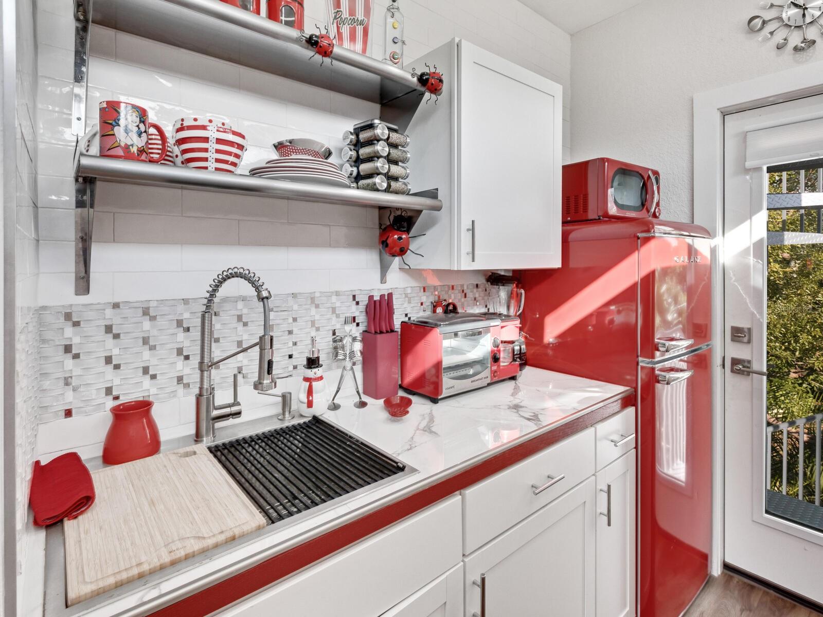 Image 29 of 85 For 1737 Bay Street