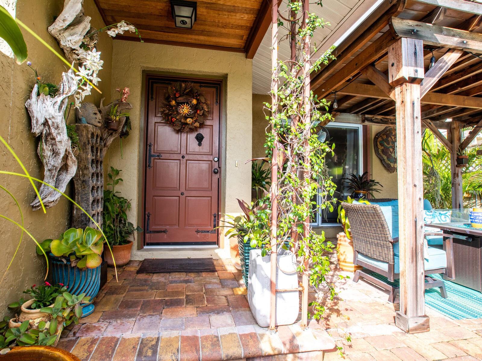 Image 4 of 85 For 1737 Bay Street