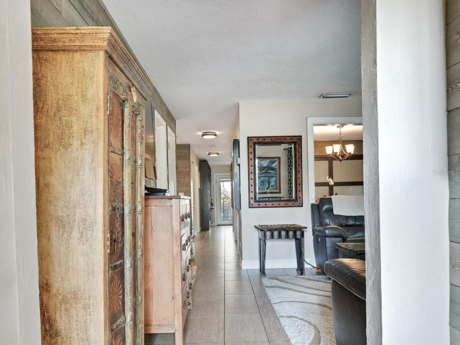 Image 5 of 85 For 1737 Bay Street