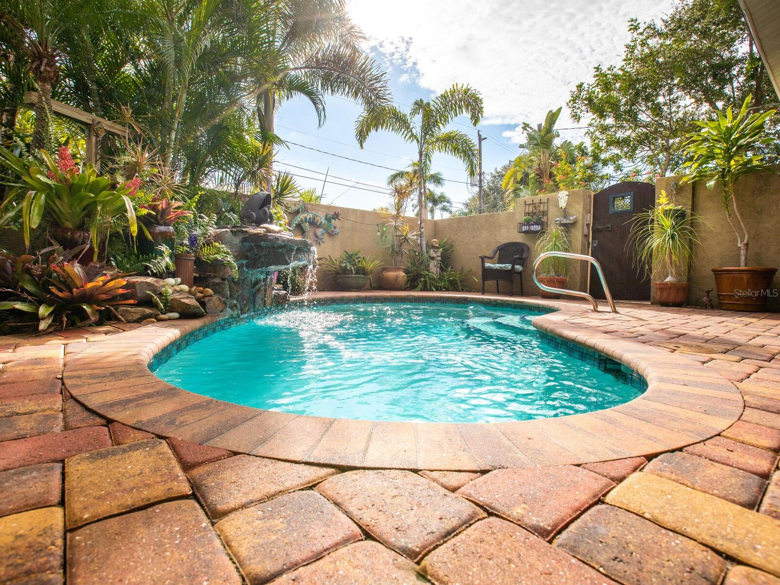 Image 52 of 85 For 1737 Bay Street