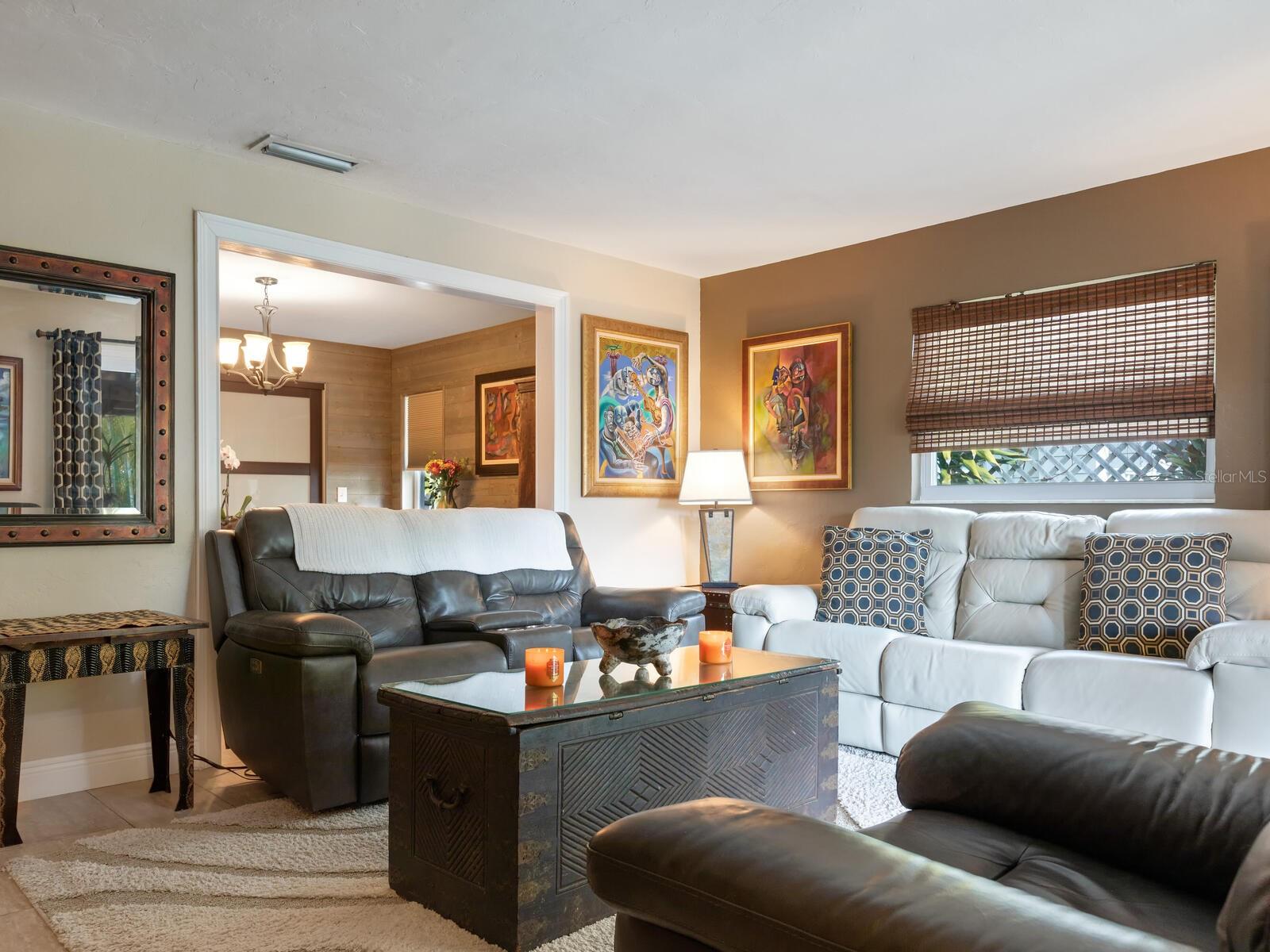 Image 6 of 85 For 1737 Bay Street