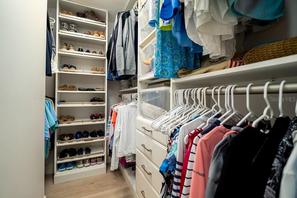 Image 18 of 37 For 1801 Gulf Drive N 276