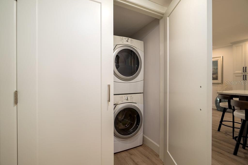 Image 30 of 37 For 1801 Gulf Drive N 276