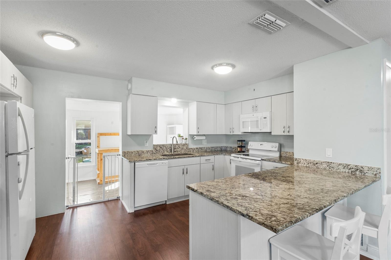 Image 9 of 29 For 4404 55th Ave Drive E