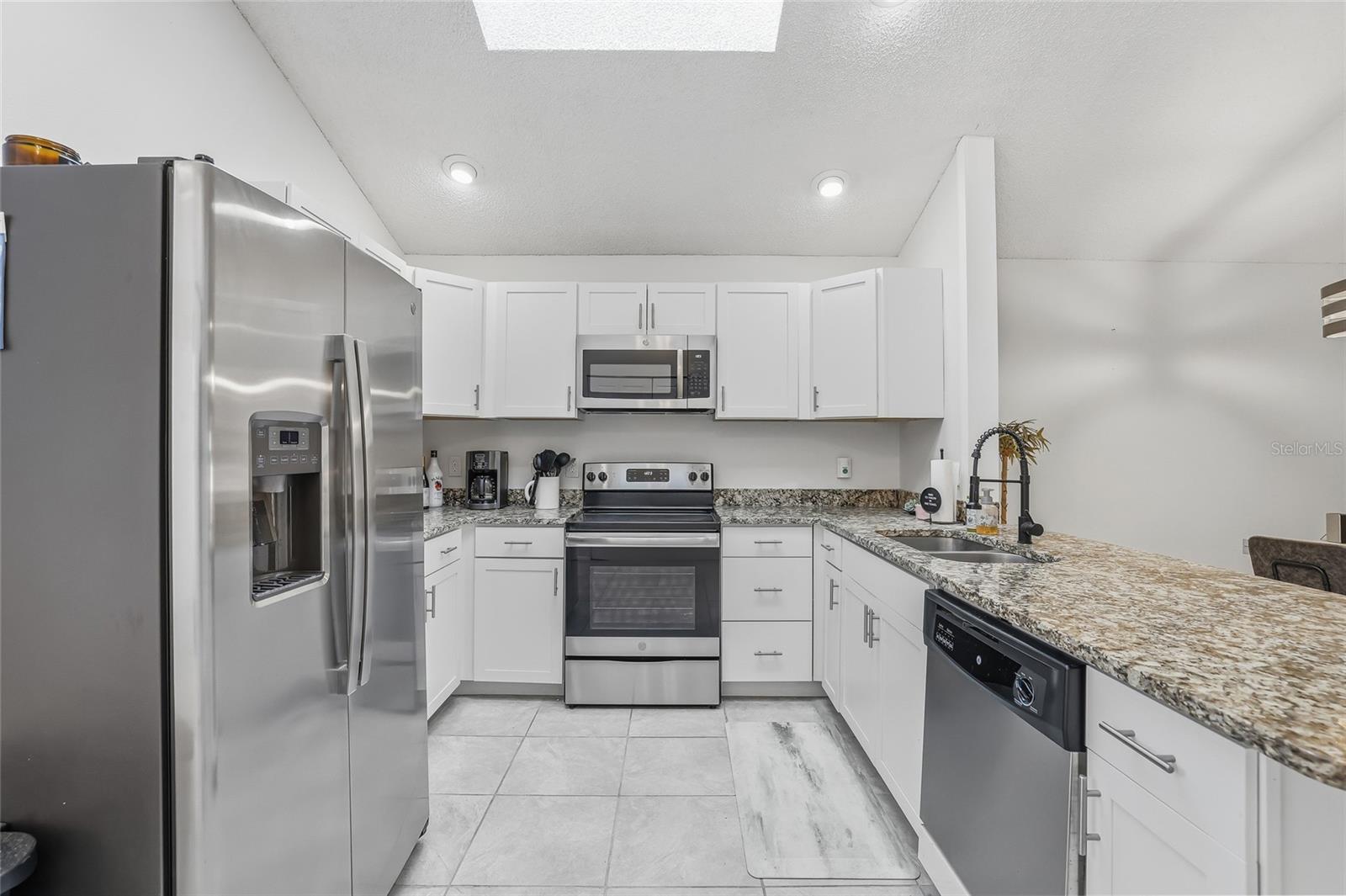 Image 11 of 51 For 4003 38th Street W