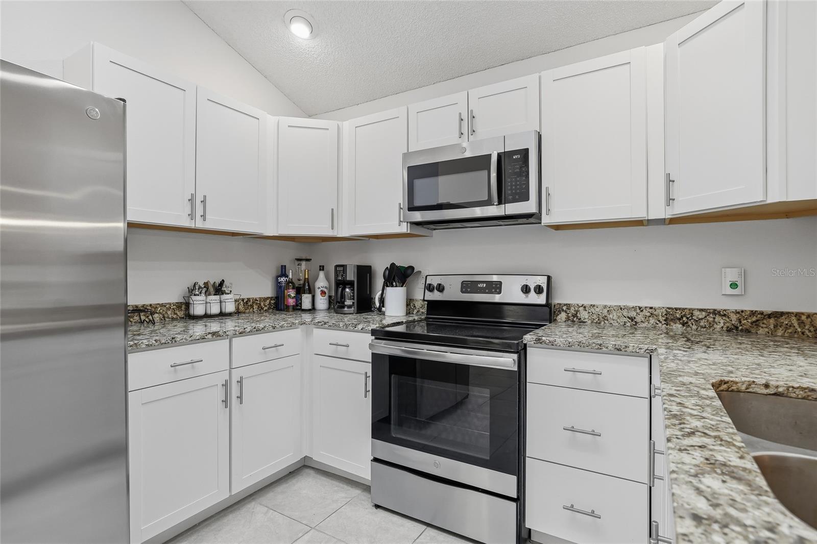 Image 13 of 51 For 4003 38th Street W