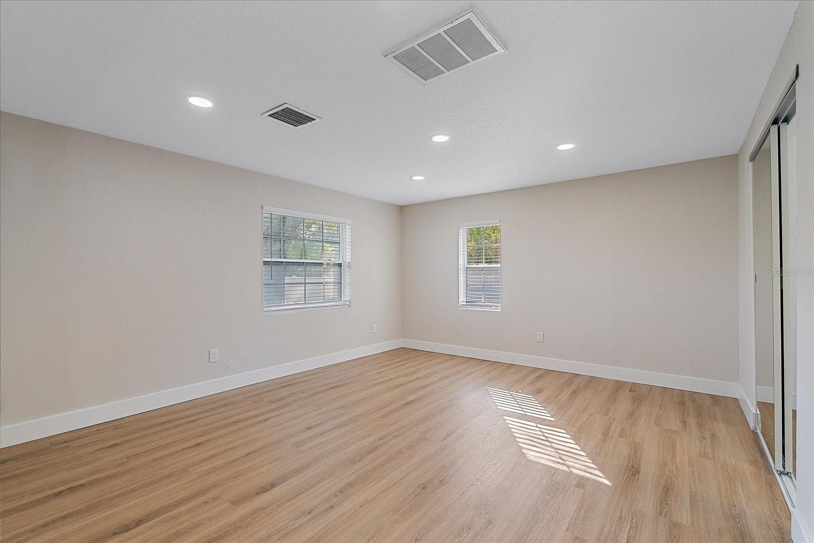 Image 16 of 30 For 1021 15th Street