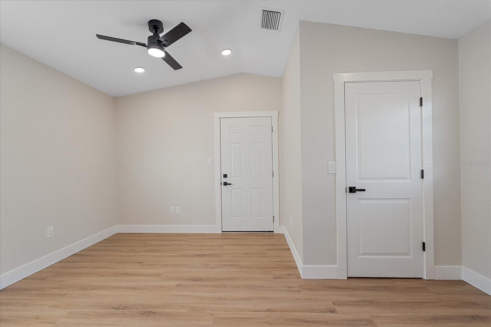 Image 9 of 30 For 1021 15th Street