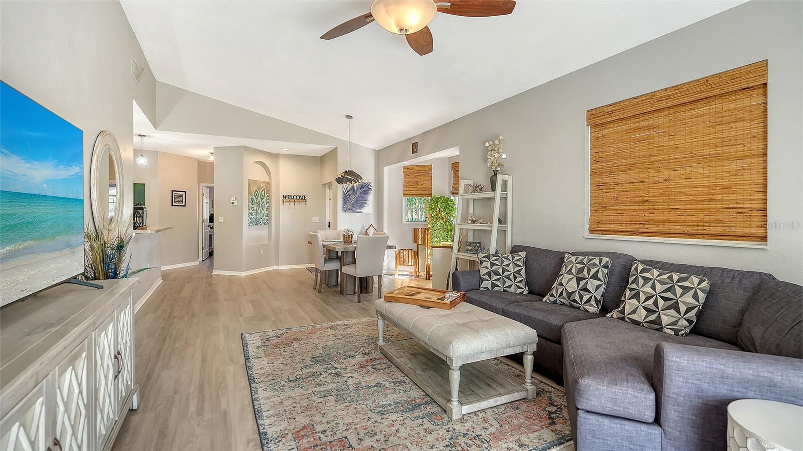 Image 13 of 40 For 201 28th Street W