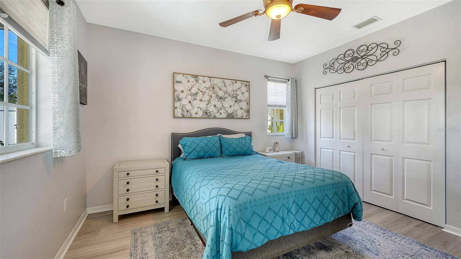 Image 21 of 40 For 201 28th Street W