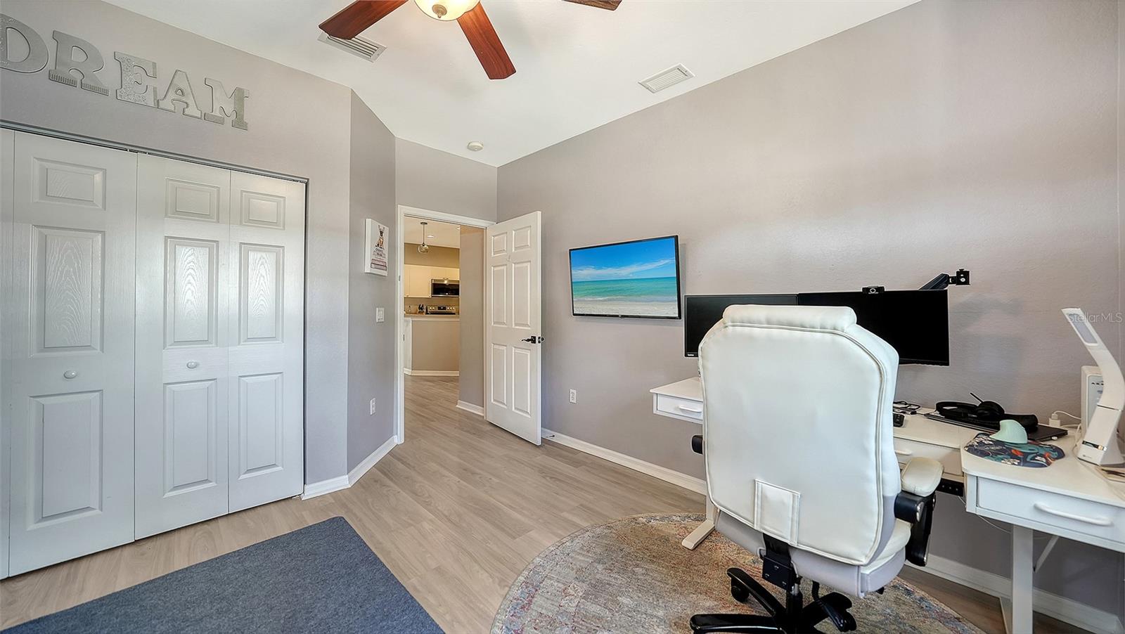 Image 30 of 40 For 201 28th Street W