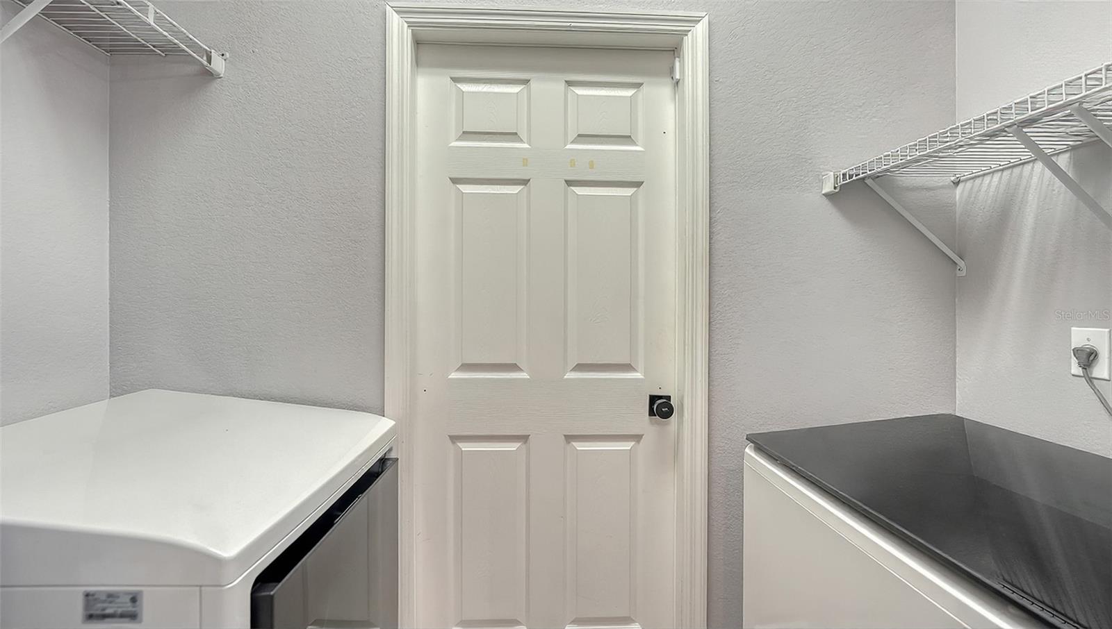 Image 33 of 40 For 201 28th Street W