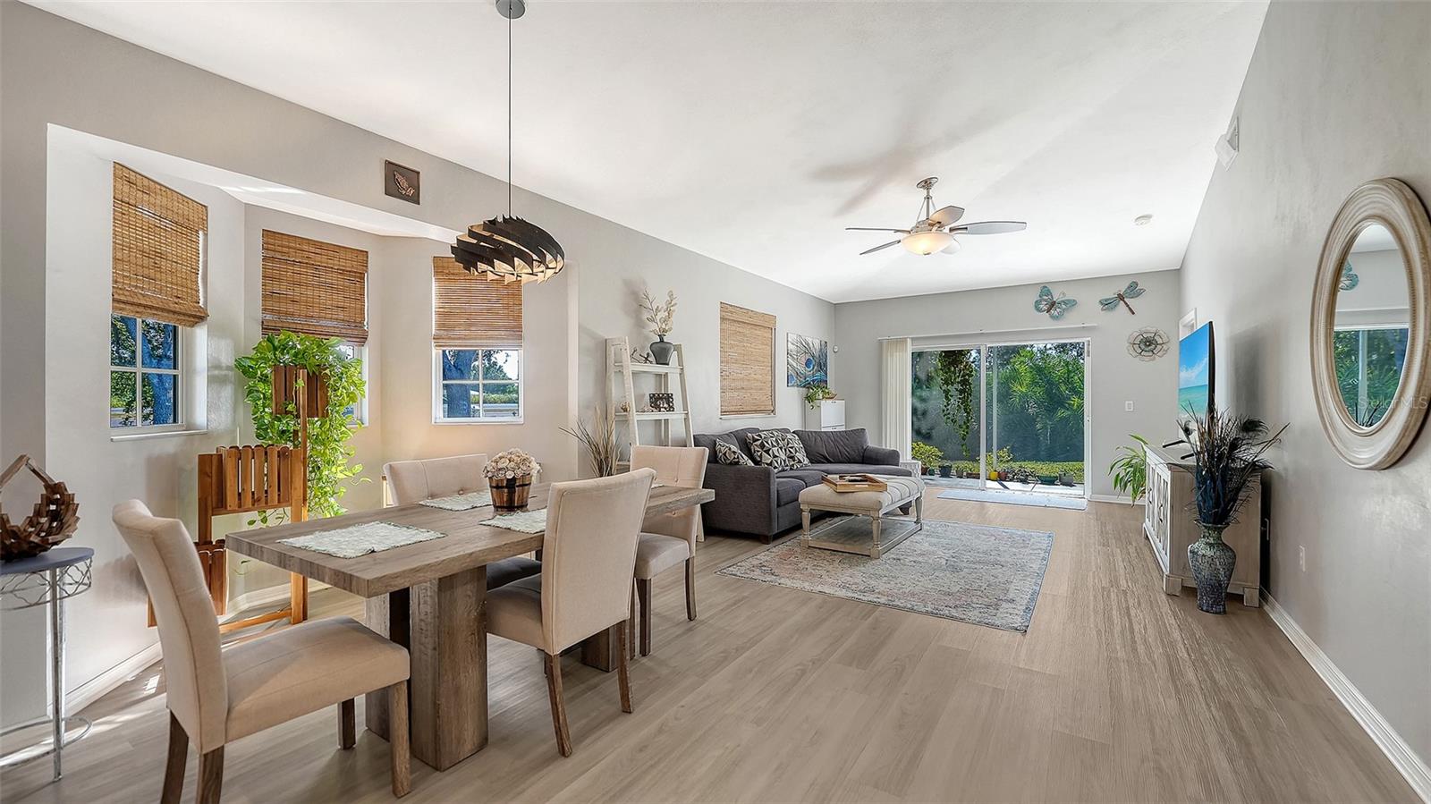 Image 5 of 40 For 201 28th Street W