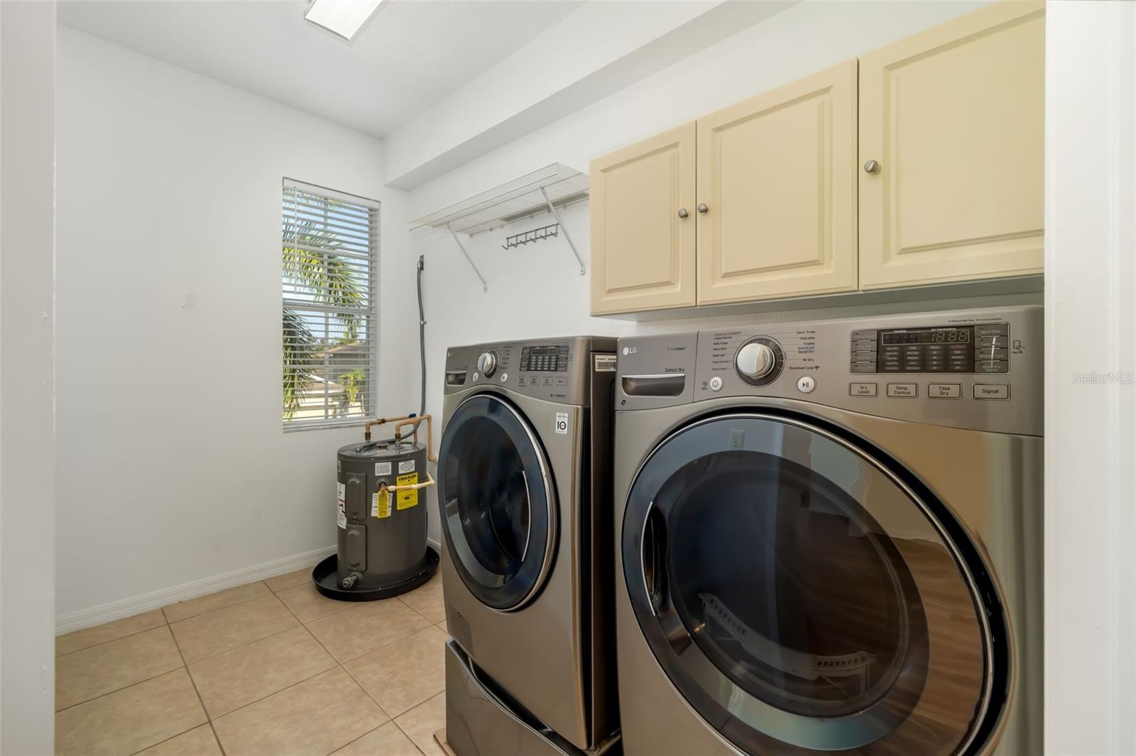 Image 25 of 32 For 8727 Karpeal Drive 1005