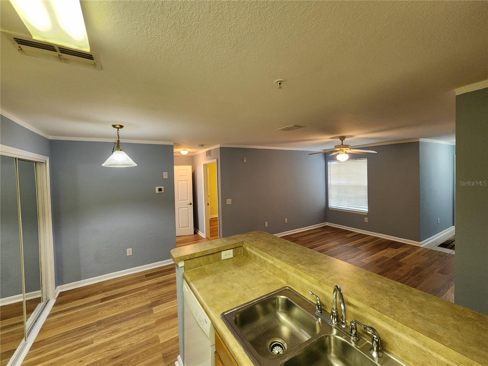 Image 6 of 19 For 4850 51st Street W 1103