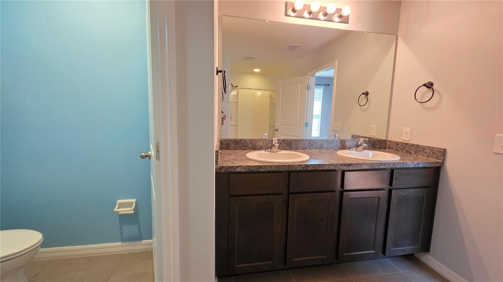 Image 16 of 34 For 4545 Long Branch Lane