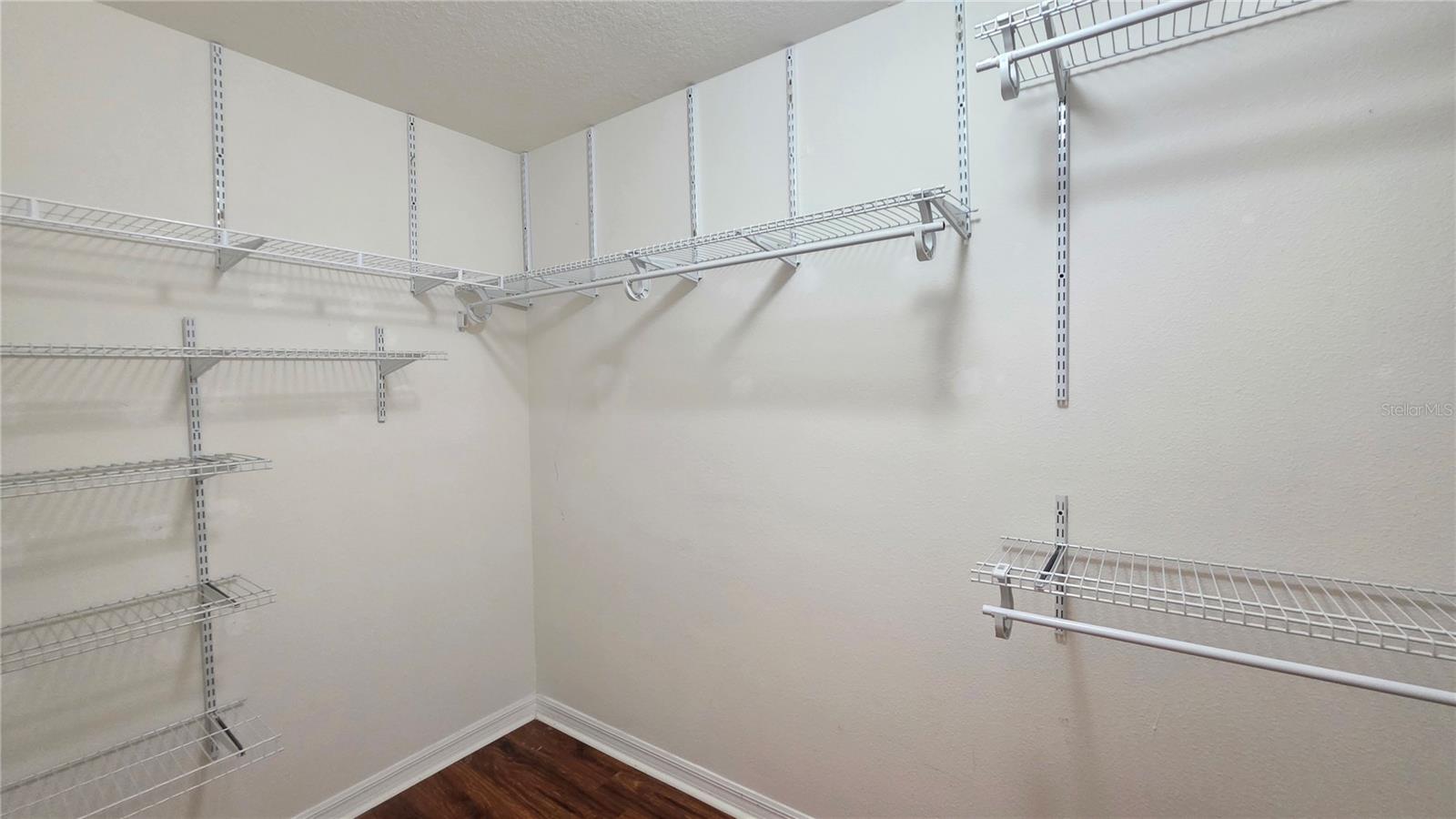 Image 19 of 34 For 4545 Long Branch Lane