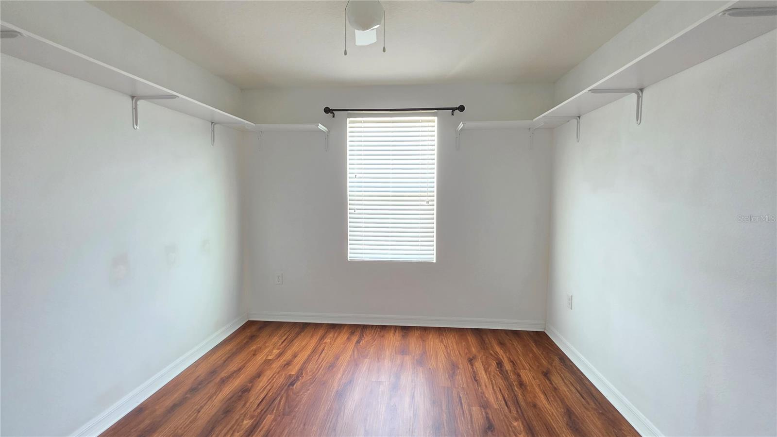 Image 24 of 34 For 4545 Long Branch Lane