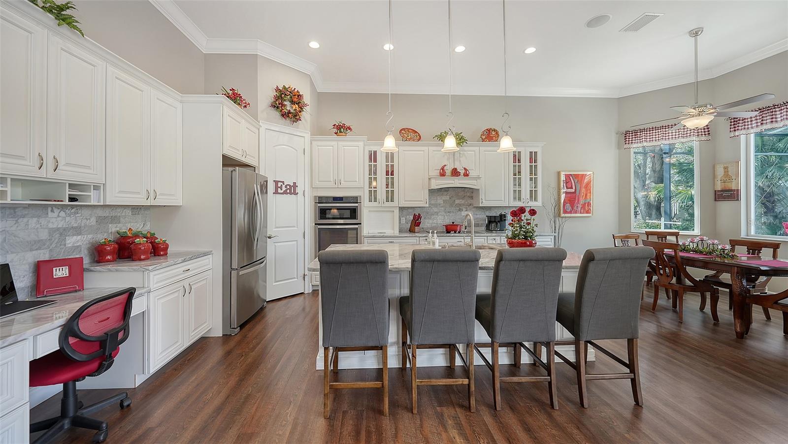 Image 11 of 72 For 20 Bayhead Lane