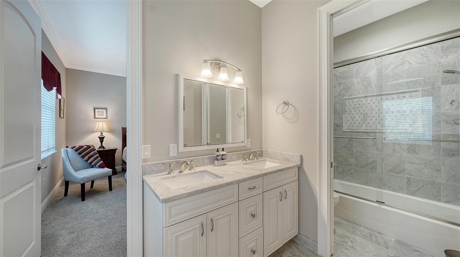 Image 27 of 72 For 20 Bayhead Lane