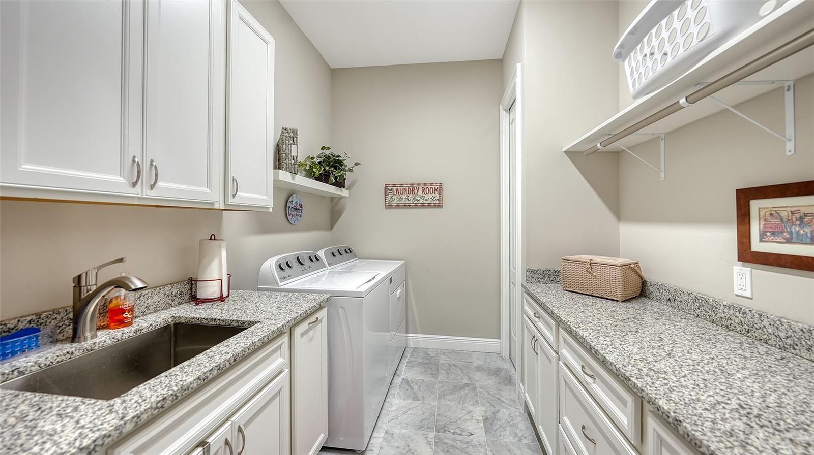 Image 33 of 72 For 20 Bayhead Lane