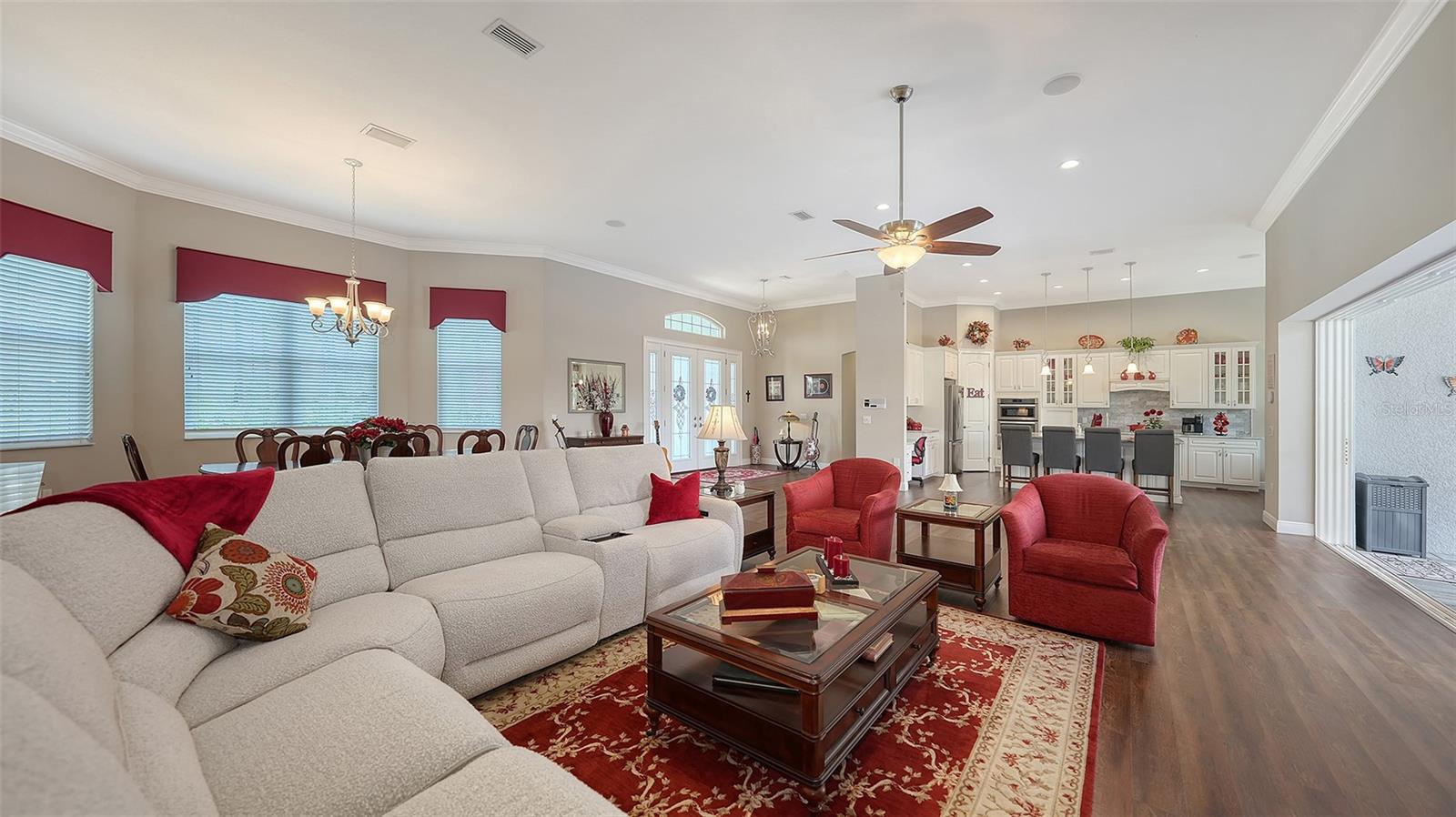 Image 9 of 72 For 20 Bayhead Lane