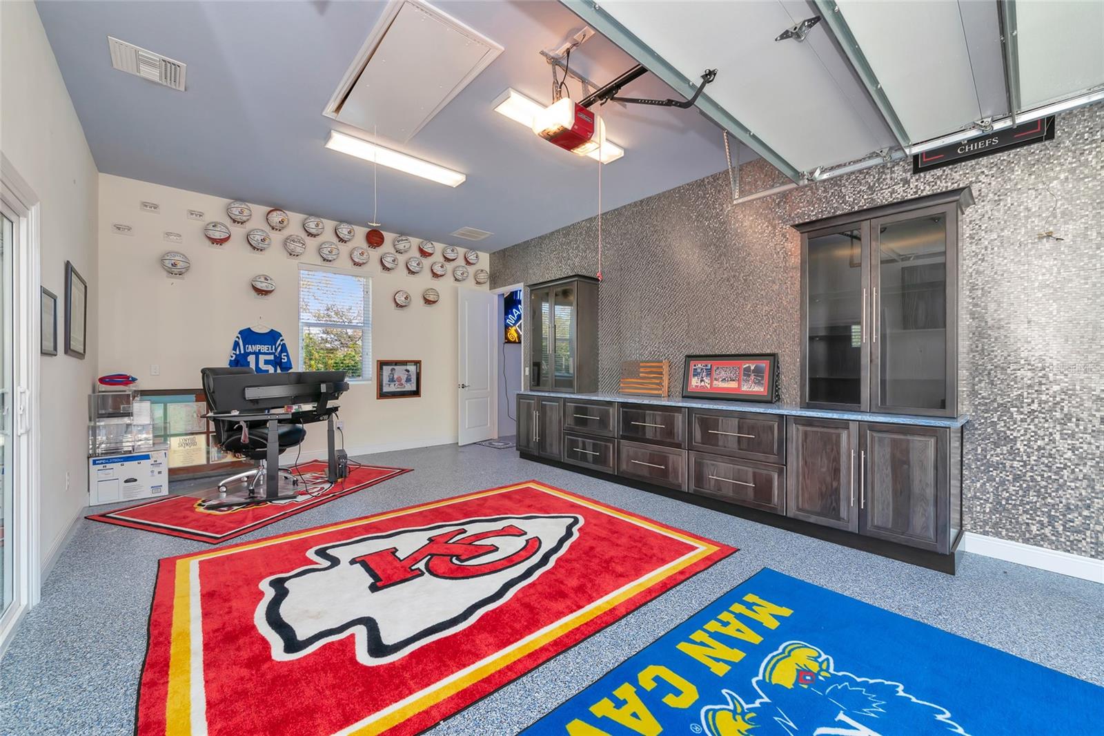 Image 65 of 100 For 28154 Gopher Hill Road