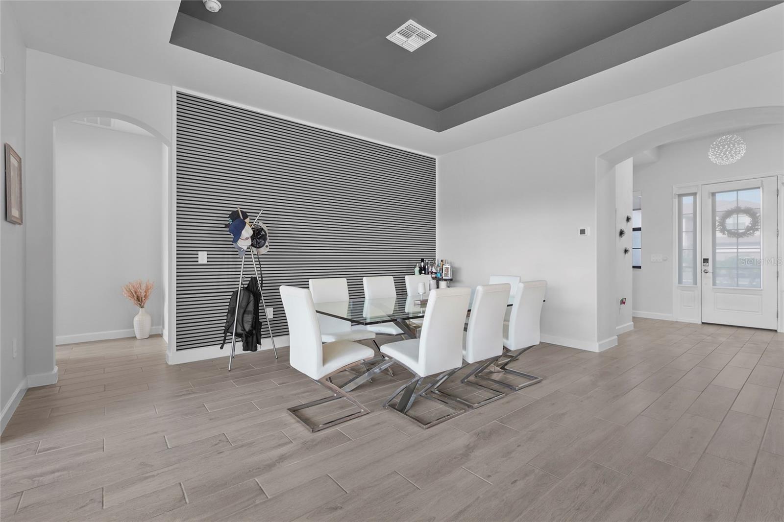 Image 26 of 74 For 15330 Golden Beam Place