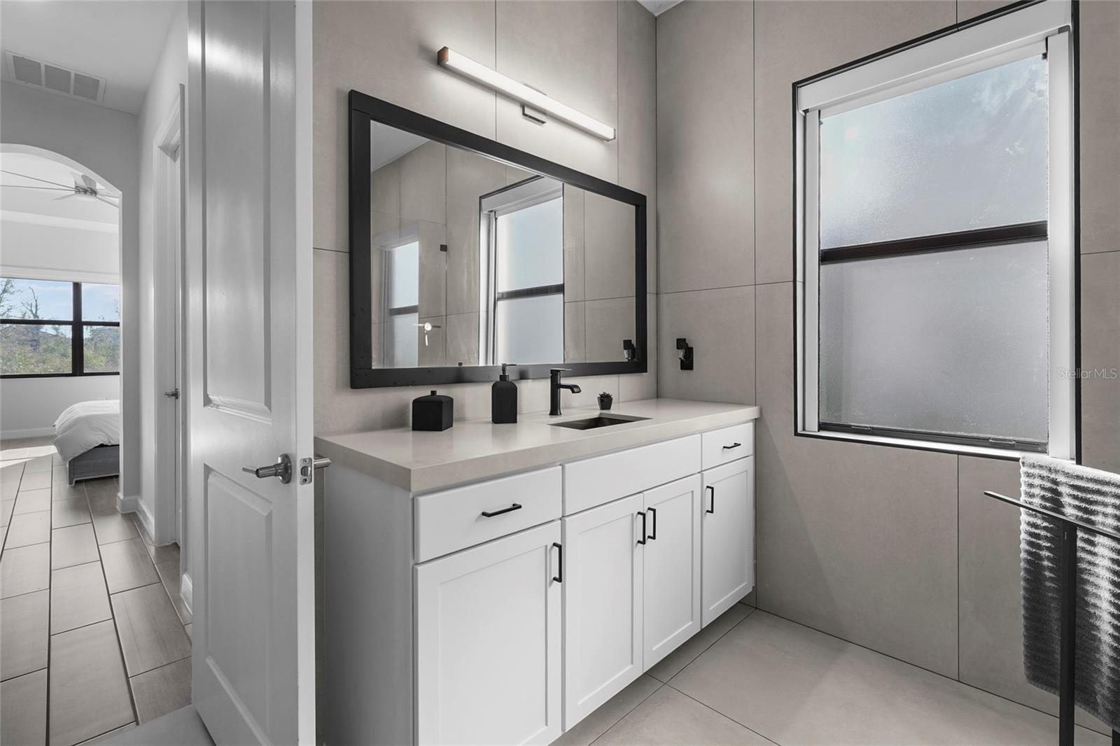 Image 30 of 74 For 15330 Golden Beam Place