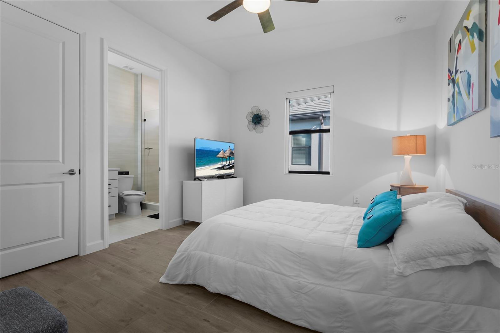 Image 37 of 74 For 15330 Golden Beam Place