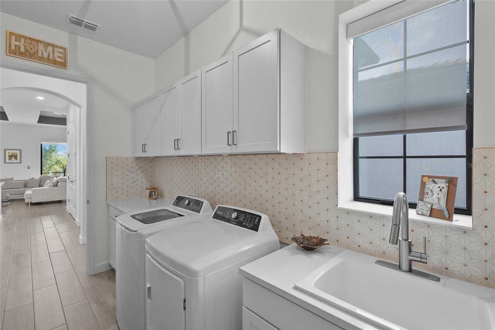 Image 42 of 74 For 15330 Golden Beam Place