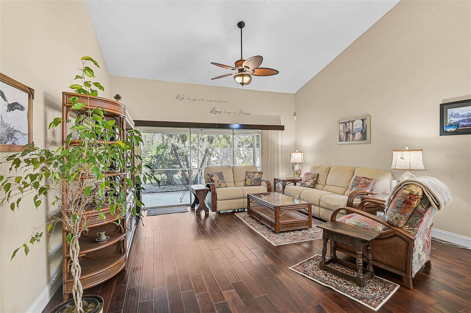 Image 5 of 45 For 4041 Murfield Drive E