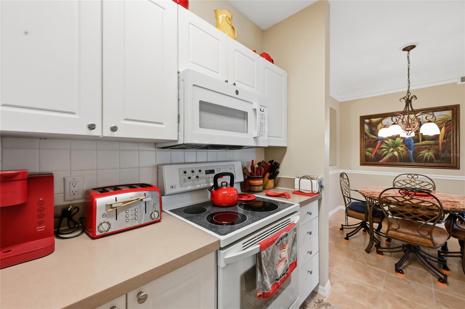 Image 10 of 38 For 5122 Northridge Road 210