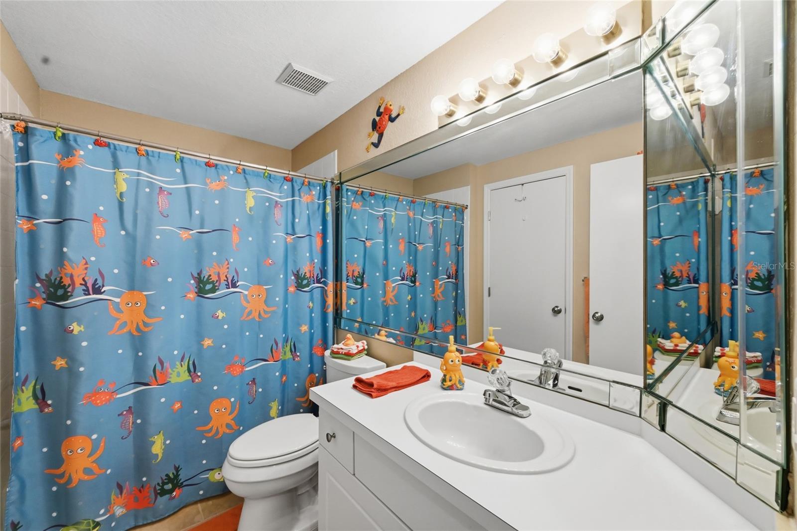 Image 20 of 38 For 5122 Northridge Road 210