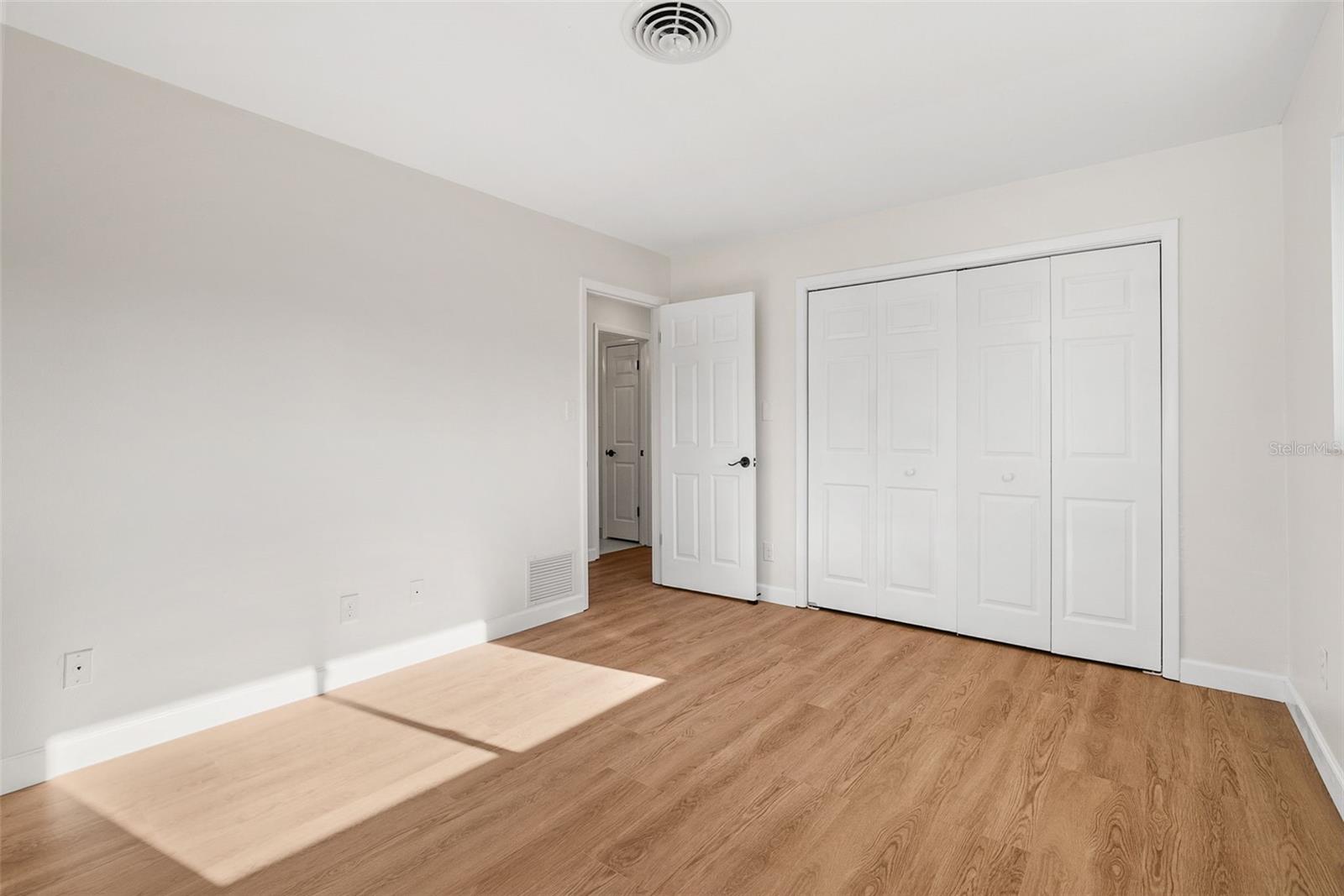 Image 22 of 34 For 354 Burke Road