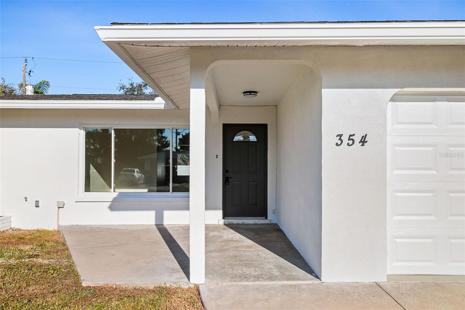 Image 4 of 34 For 354 Burke Road