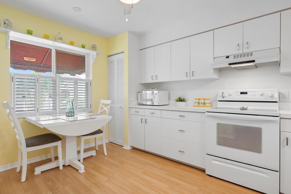 Image 14 of 41 For 6101 34th Street W 6d