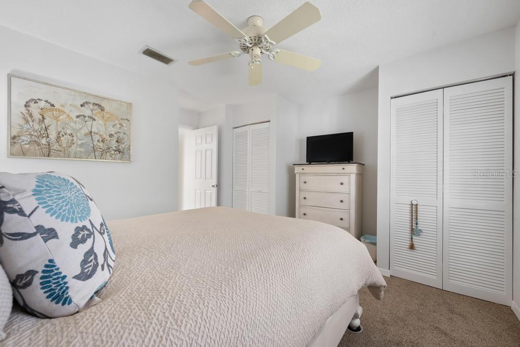 Image 22 of 41 For 6101 34th Street W 6d