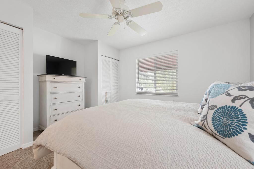 Image 24 of 41 For 6101 34th Street W 6d