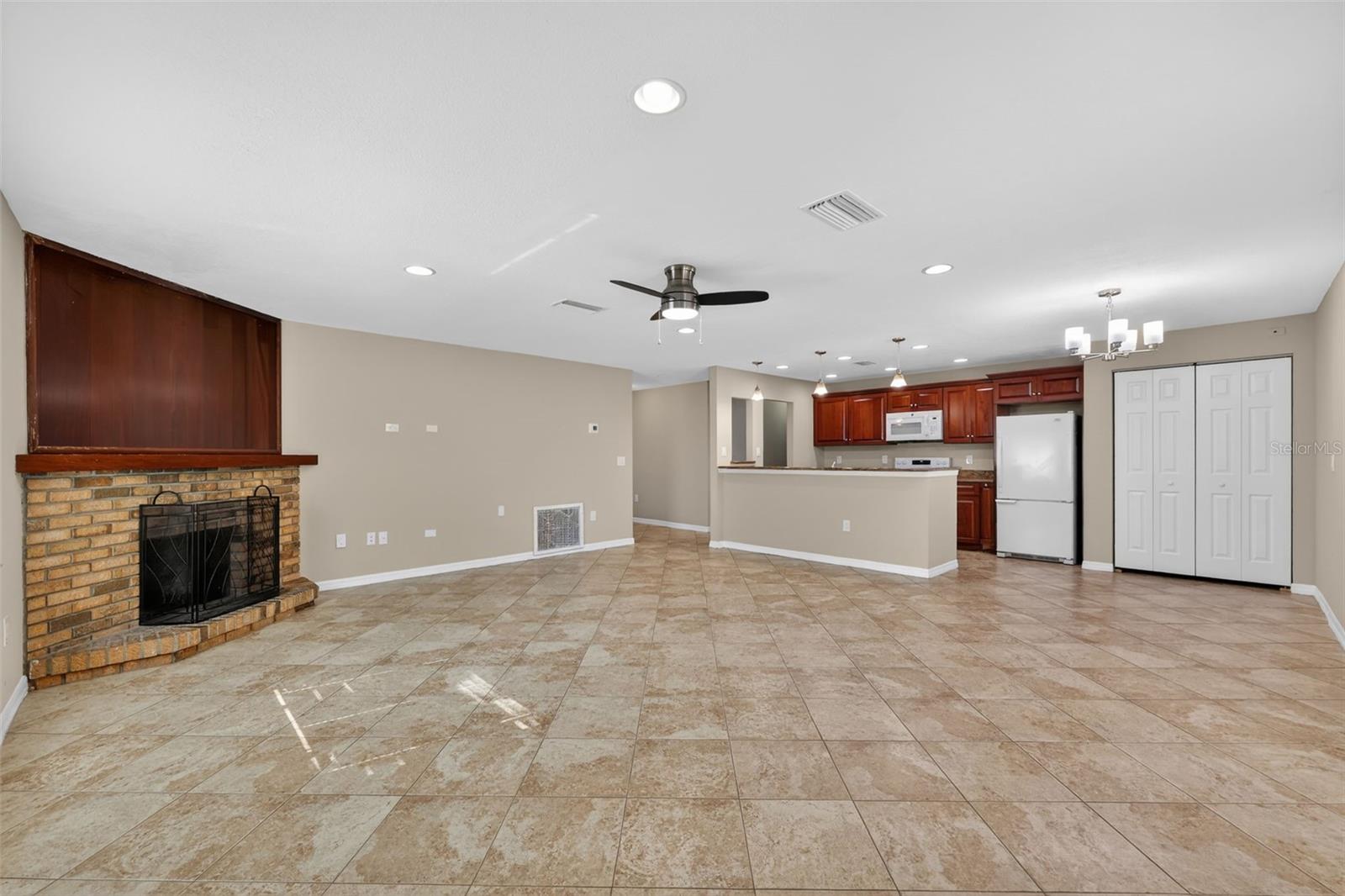 Image 13 of 37 For 3615 Dunbar Drive