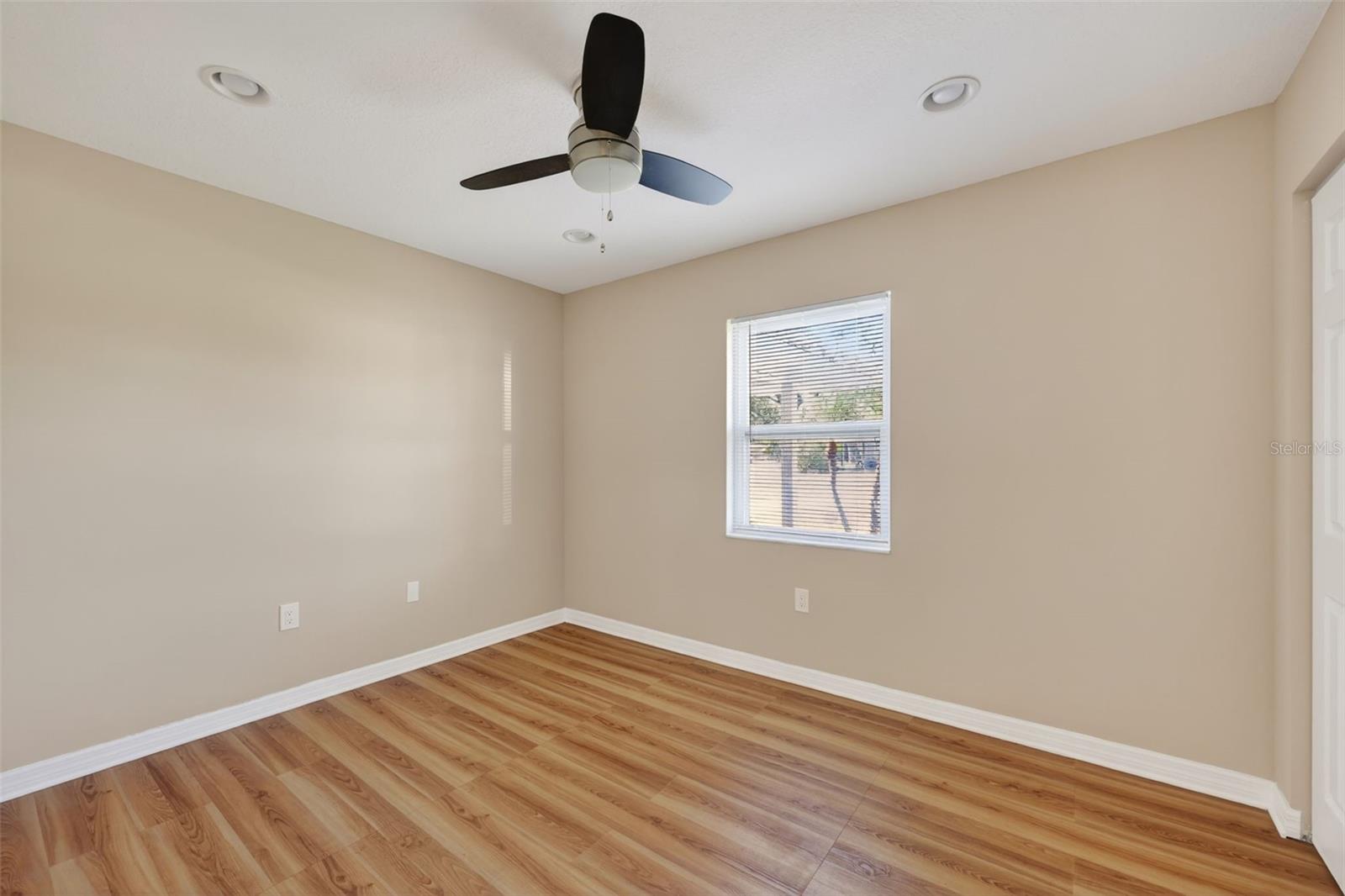 Image 29 of 37 For 3615 Dunbar Drive