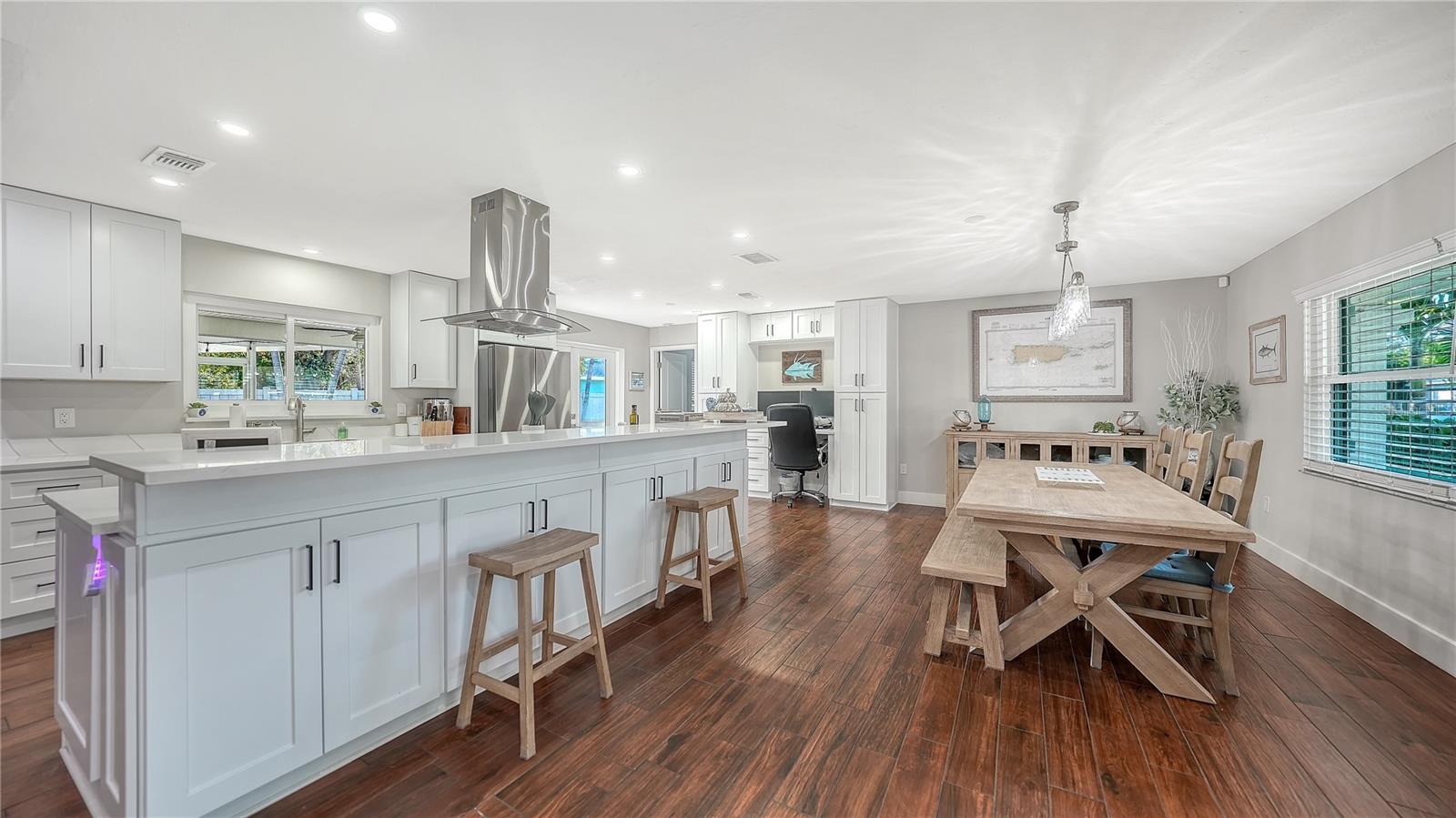 Image 19 of 64 For 4609 33 Avenue